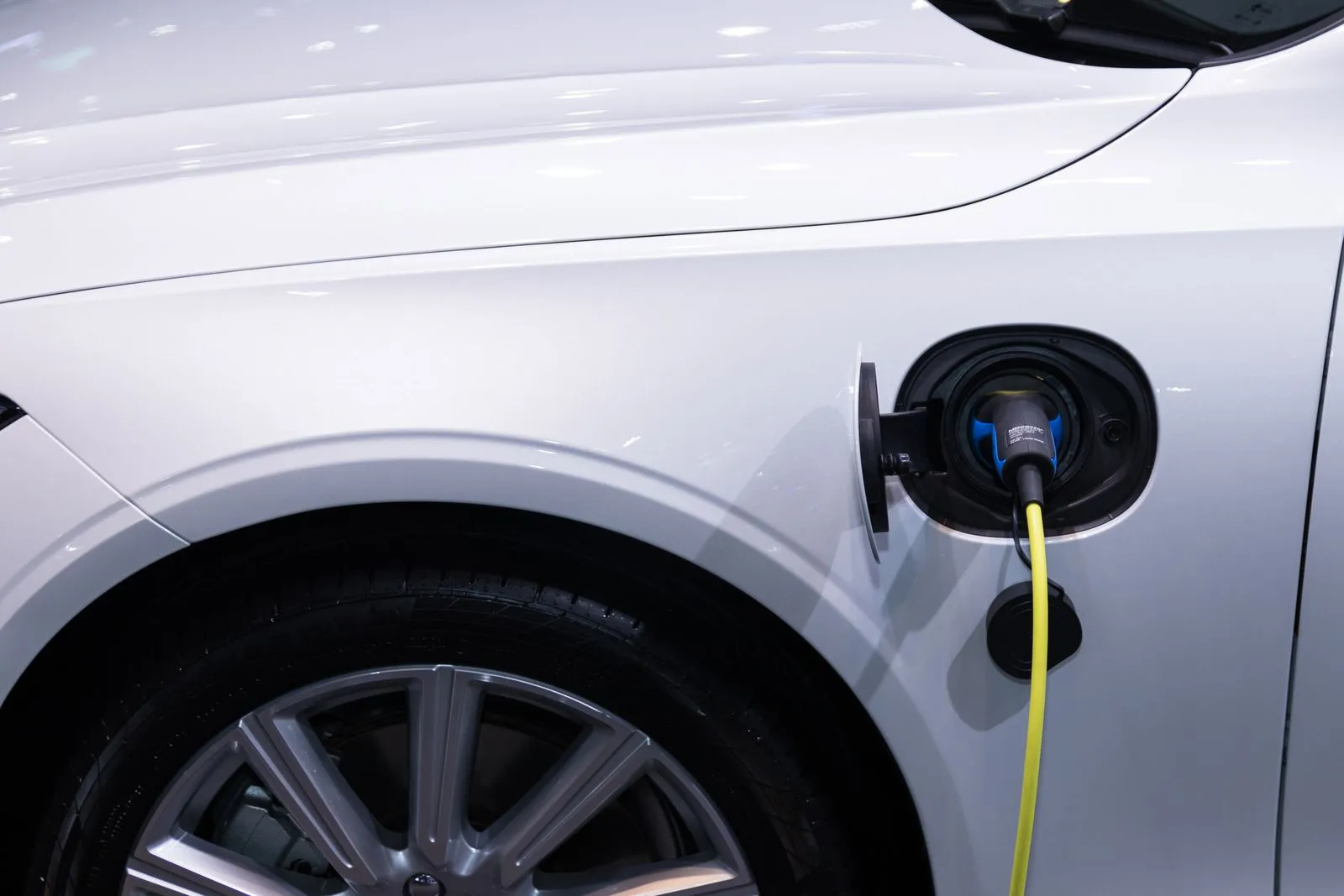 How to Compare Used Hybrid Cars